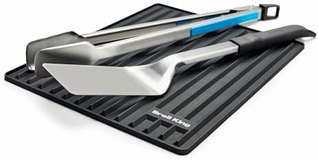 Broil King 60007 Silicone Side Shelf Mat, Magnetic Design Regal Pellet, Black by BroilKing