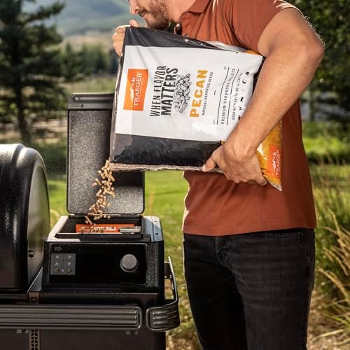 Traeger Grills Pecan 100% All-Natural Wood Pellets for Smokers and Pellet Grills, BBQ, Bake, Roast, 18 lb. Bag - Image 4
