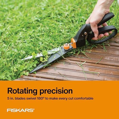 Fiskars 5" Swivel Grass Shears, Handheld Grass Clippers for Lawn & Garden - Image 3