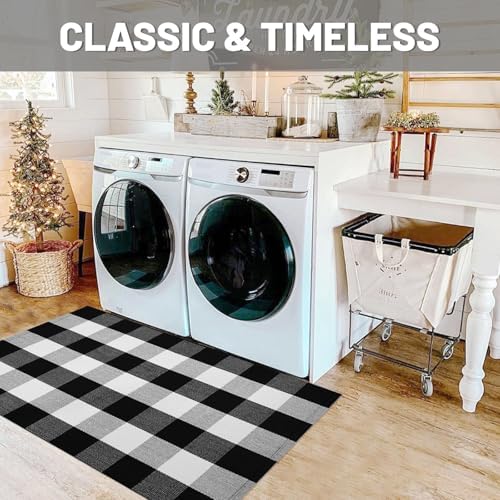 IOHOUZE 27.5x43 Buffalo Plaid Rug, Washable Front Door Mat, Black White - Image 5