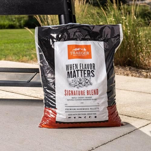 Traeger Grills Signature Blend 100% All-Natural Wood Pellets for Smokers and Pellet Grills, BBQ, Bake, Roast, 18 lb. Bag - Image 3