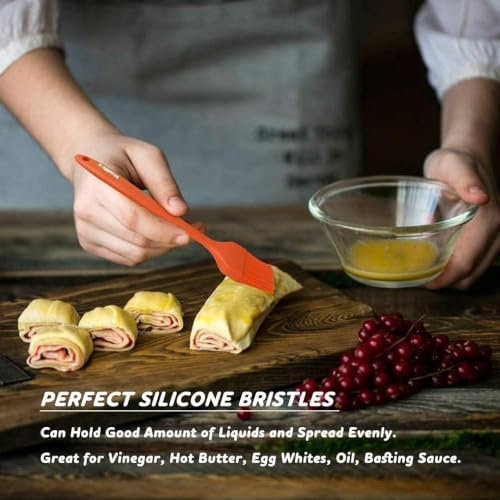 Walfos 600℉ Heat Resistasnt Pastry Brushes, BPA Free Silicone Basting Brush for Cooking, Spread Oil Butter Sauce for Baking Kitchen BBQ Grill, Dishwasher Safe, 2 Size (Large and Samll) - Image 2